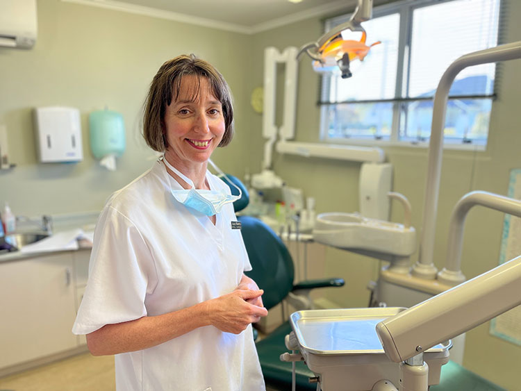 Julie-Martin-Hawera-Dentist-2